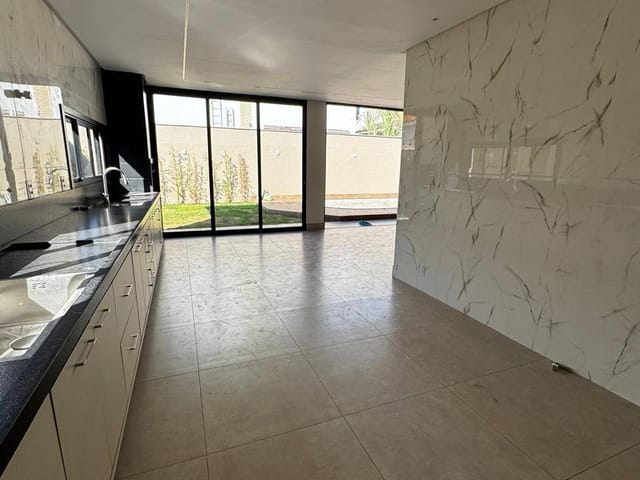 Casa com 434m² 4 quartos e 5 banheiros, à venda, no bairro Cidade Vera Cruz em Aparecida de Goiânia