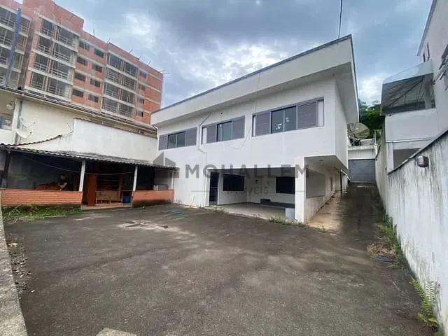 Sobrado 7 quartos e 1 banheiro, à venda, no bairro Centro em Itajubá
