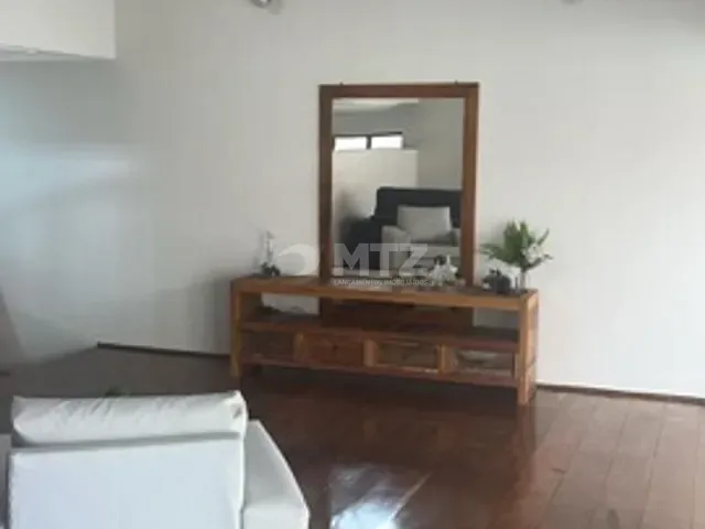 Sobrado com 374m² 3 quartos e 3 banheiros, à venda, no bairro Centro em Botucatu