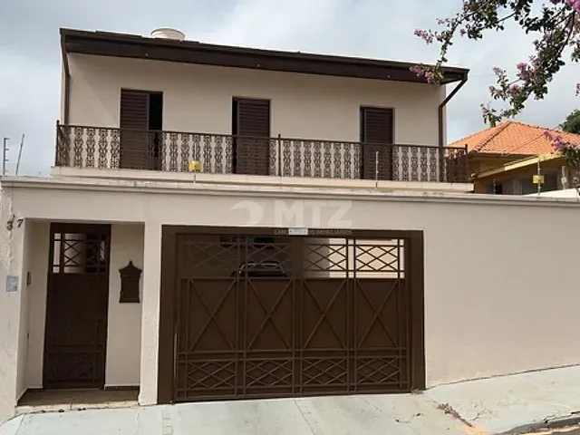 Sobrado com 374m² 3 quartos e 3 banheiros, à venda, no bairro Centro em Botucatu