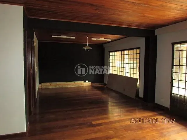 Sobrado com 359m² 4 quartos e 4 banheiros, à venda, no bairro Quebec em Londrina