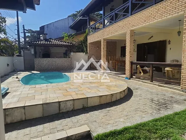 Sobrado com 186m² 3 quartos e 3 banheiros, à venda, no bairro Capricórnio I em Caraguatatuba
