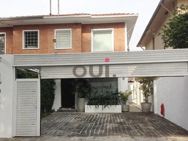 Sobrado com 210m², à venda, no bairro Vila Olímpia em São Paulo
