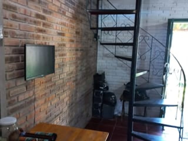 Sobrado com 583m² 1 quarto e 1 banheiro, à venda, no bairro Florida em Guaíba