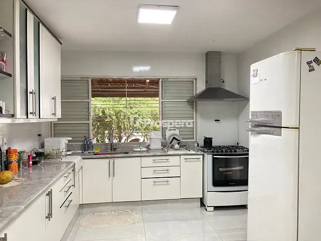 Sobrado com 290m² 4 quartos e 3 banheiros, à venda, no bairro Jardim América em Goiânia