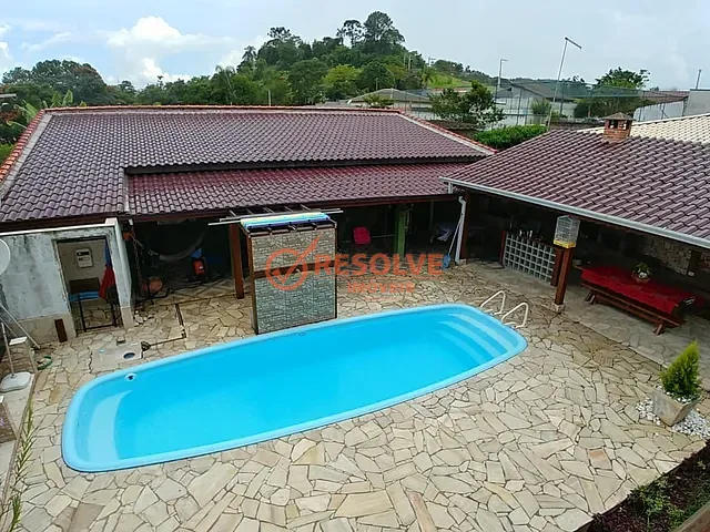 Sobrado com 600m² 3 quartos e 4 banheiros, à venda, no bairro JARDIM ITAPEMA em Guararema