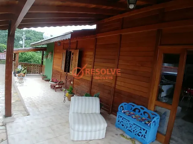 Sobrado com 600m² 3 quartos e 4 banheiros, à venda, no bairro JARDIM ITAPEMA em Guararema