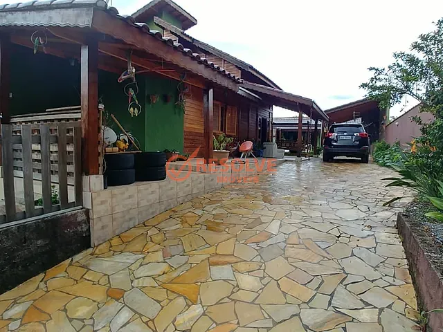 Sobrado com 600m² 3 quartos e 4 banheiros, à venda, no bairro JARDIM ITAPEMA em Guararema