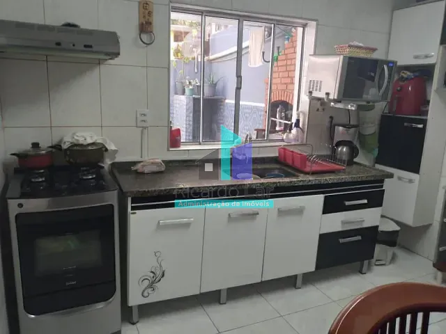 Sobrado 2 quartos e 1 banheiro, à venda, no bairro Jardim das Vertentes em São Paulo