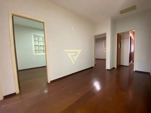 Sobrado com 300m², para alugar, no bairro Jardim Sumaré em Ribeirão Preto
