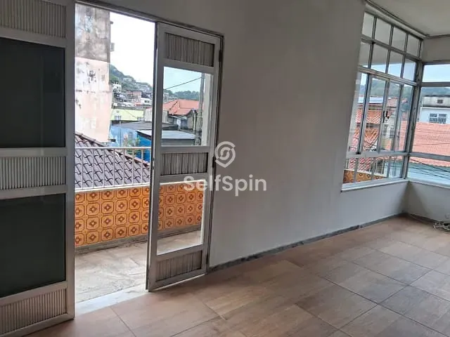 Sobrado 3 quartos e 1 banheiro, para alugar, no bairro Engenhoca em Niterói