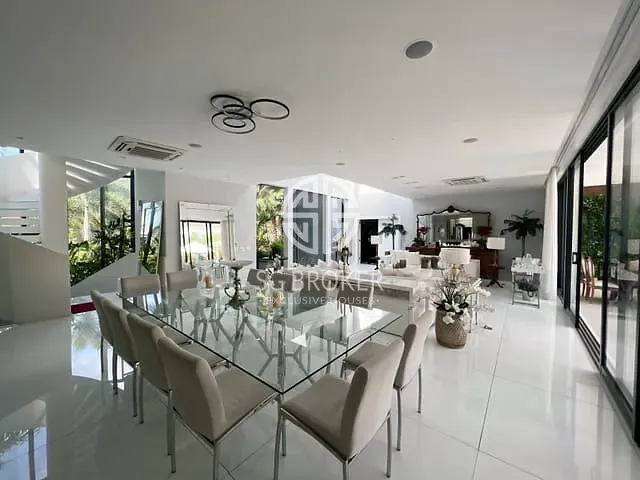 Casa com 1500m² 6 quartos e 10 banheiros, à venda, no bairro Barra da Tijuca em Rio de Janeiro