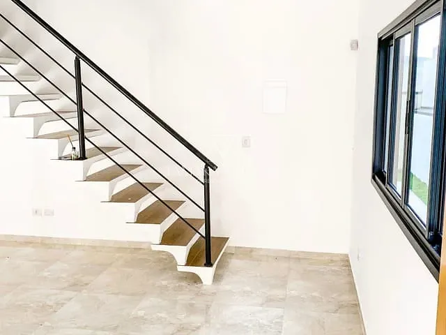 Sobrado com 485m² 2 quartos e 3 banheiros, à venda, no bairro Vila São Paulo em Mogi das Cruzes