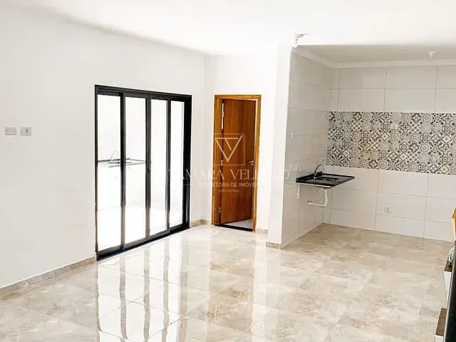 Sobrado com 485m² 2 quartos e 3 banheiros, à venda, no bairro Vila São Paulo em Mogi das Cruzes