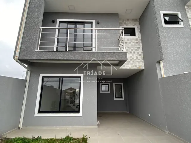 Sobrado 3 quartos e 1 banheiro, à venda, no bairro Estação em Araucária