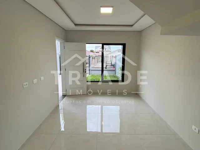 Sobrado 3 quartos e 1 banheiro, à venda, no bairro Estação em Araucária