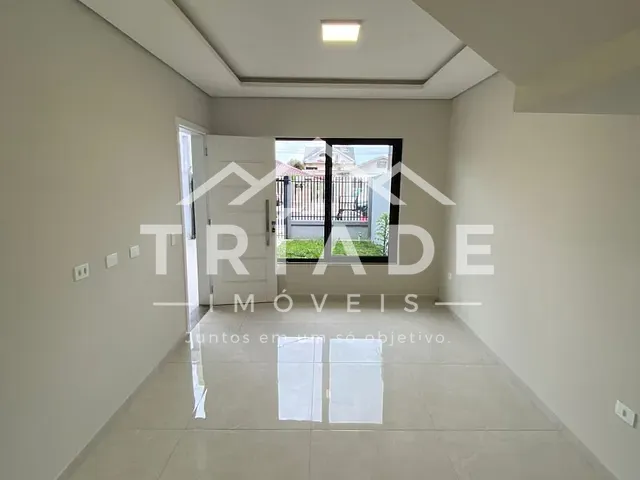 Sobrado 3 quartos e 1 banheiro, à venda, no bairro Estação em Araucária