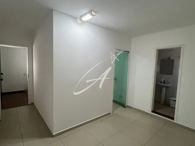 Sobrado para alugar, no bairro Jardim Anália Franco em São Paulo