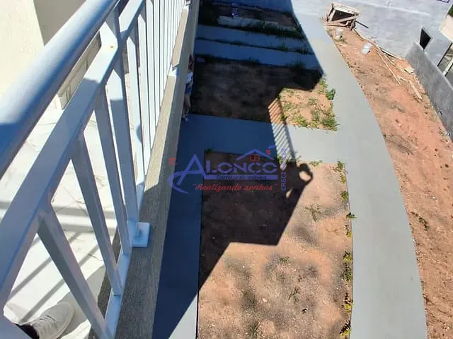 Sobrado com 80m² 2 quartos e 2 banheiros, à venda, no bairro Jardim Santo Antônio da Boa Vista em Jacareí