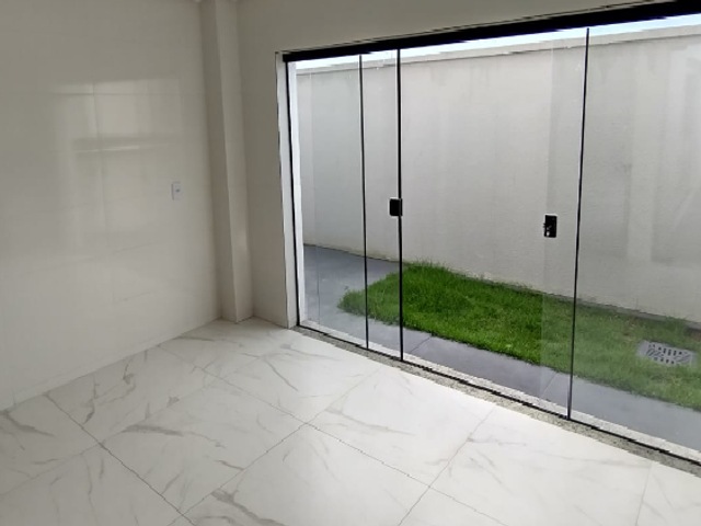 Sobrado 4 quartos e 4 banheiros, à venda, no bairro Residencial Cidade Verde em Goiânia
