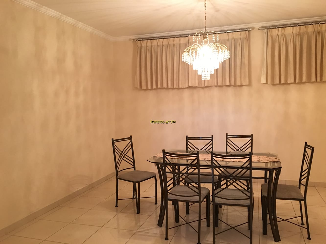 Sobrado à venda com 5 quartos, 400m² - Foto 1