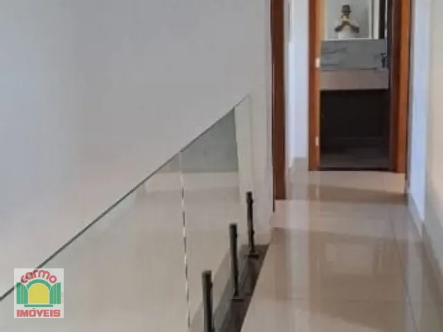 Sobrado com 300m² 3 quartos e 3 banheiros, à venda, no bairro Parque Brasília 2ª Etapa em Anápolis