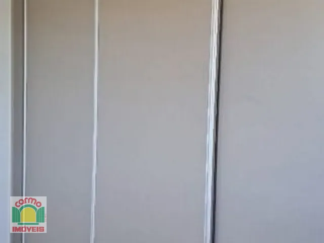 Sobrado com 300m² 3 quartos e 3 banheiros, à venda, no bairro Parque Brasília 2ª Etapa em Anápolis