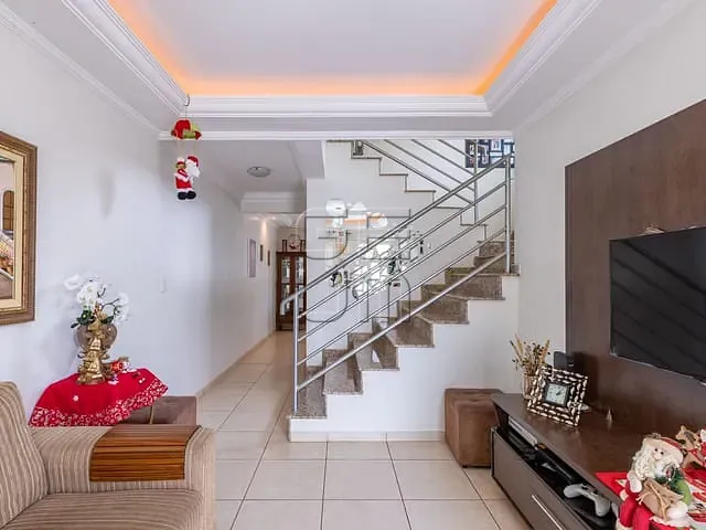 Casa com 180m² 3 quartos e 4 banheiros, à venda, no bairro Jardim Burle Marx em Londrina