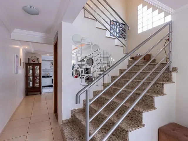 Casa com 180m² 3 quartos e 4 banheiros, à venda, no bairro Jardim Burle Marx em Londrina