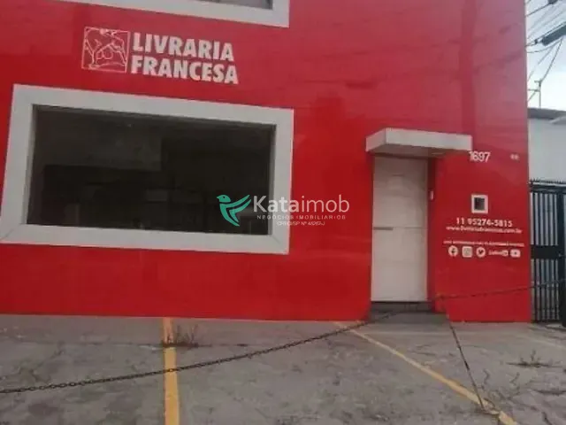 Sobrado à venda ou para alugar, no bairro Indianópolis em São Paulo