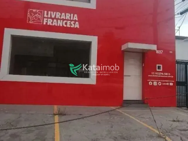 Sobrado à venda ou para alugar, no bairro Indianópolis em São Paulo