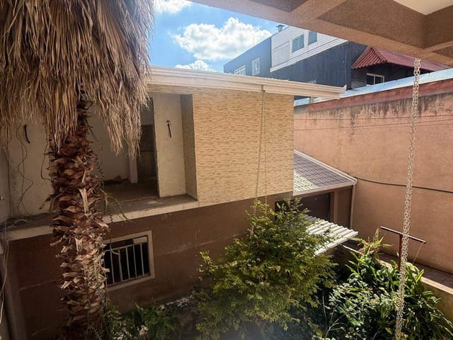 Sobrado com 440m² 6 quartos e 6 banheiros, à venda, no bairro Capão Raso em Curitiba