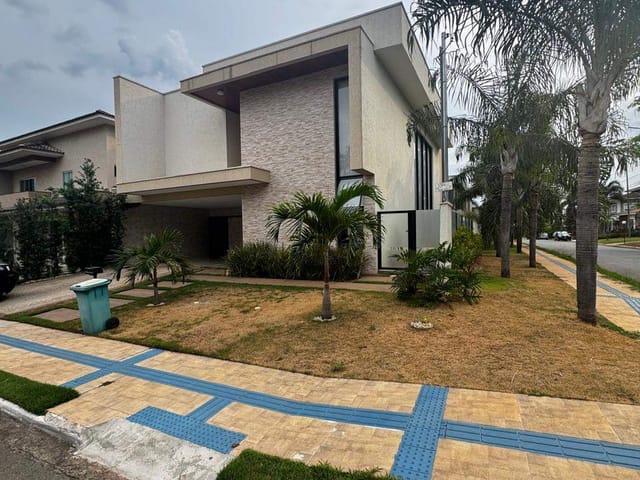 Sobrado com 434m² 4 quartos e 5 banheiros, à venda, no bairro Cidade Vera Cruz em Aparecida de Goiânia