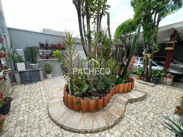 Sobrado com 300m² 3 quartos e 3 banheiros, à venda, no bairro Antônio Zanaga II em Americana