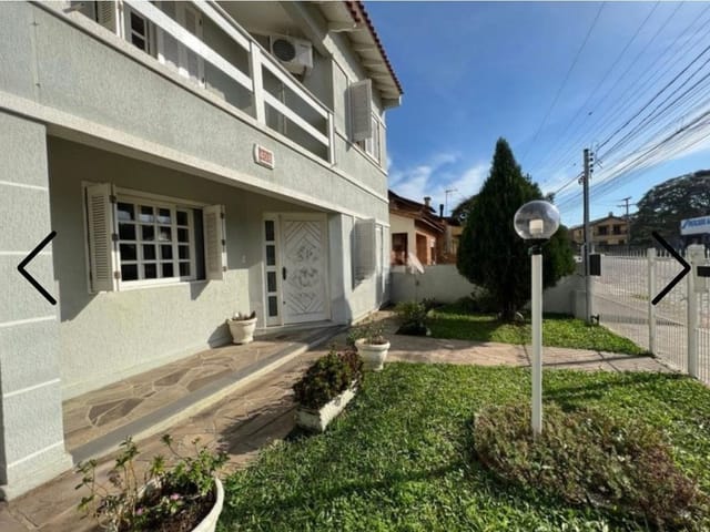 Sobrado com 440m² 4 quartos e 2 banheiros, à venda, no bairro Ermo em Guaíba