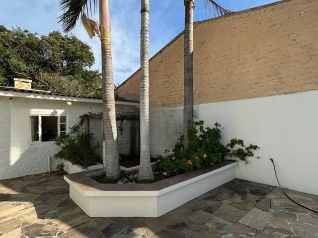 Sobrado com 440m² 4 quartos e 2 banheiros, à venda, no bairro Ermo em Guaíba