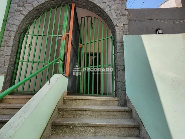 Casa com 252m², para alugar, no bairro Pinheiros em São Paulo