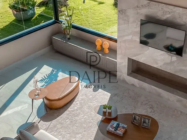 Sobrado com 500m² 4 quartos e 6 banheiros, à venda, no bairro Praia De Arroio Teixeira em Capão da Canoa