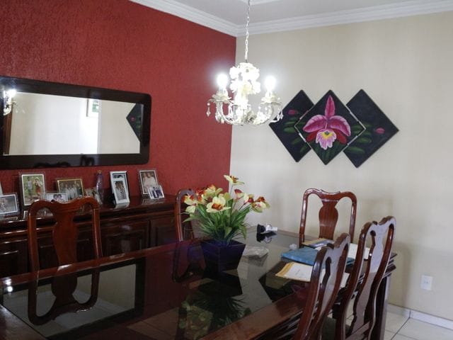 Casa com 320m², para alugar, no bairro Itatiaia em Belo Horizonte