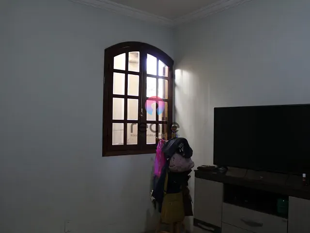 Casa com 320m², para alugar, no bairro Itatiaia em Belo Horizonte