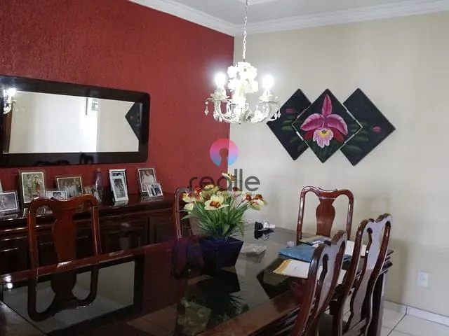 Casa com 320m², para alugar, no bairro Itatiaia em Belo Horizonte