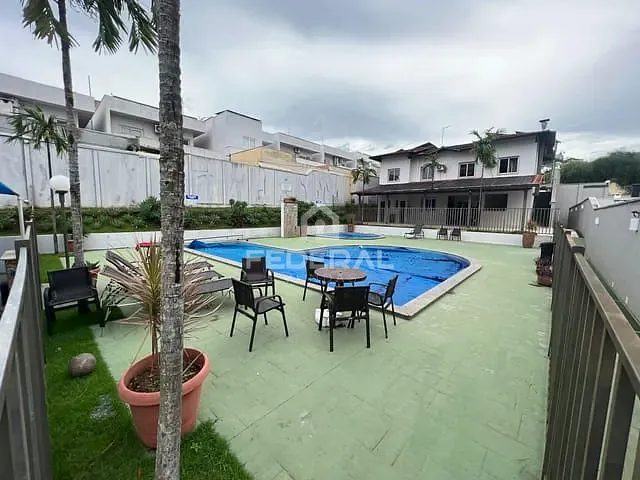 Sobrado com 260m² 2 quartos e 3 banheiros, à venda, no bairro Parque das Laranjeiras em Goiânia