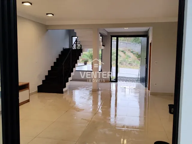 Sobrado com 260m² 3 quartos e 3 banheiros, à venda, no bairro Loteamento Residencial Morada do Visconde em Tremembé