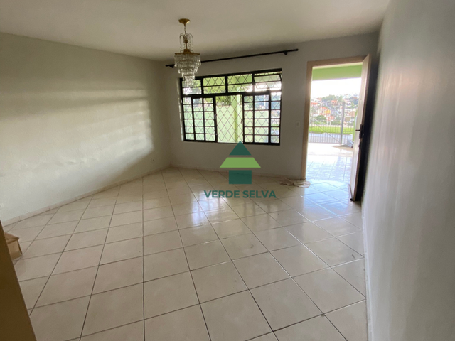 Sobrado com 180m² 3 quartos e 3 banheiros, para alugar, no bairro Cidade Satélite em Atibaia