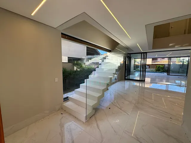 Sobrado com 430m² 6 quartos e 6 banheiros, à venda, no bairro Residencial Damha II em Campo Grande