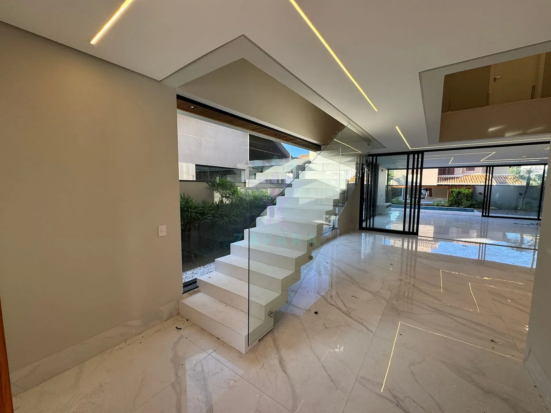 Sobrado, 6 quartos, 390 m² - Foto 2