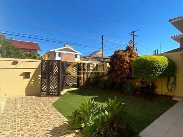 Sobrado com 638m² 4 quartos e 5 banheiros, à venda, no bairro Tucano em Londrina