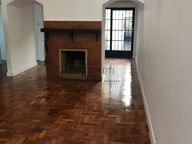 Casa 2 quartos e 2 banheiros, à venda, no bairro Vila Oliveira em Mogi das Cruzes
