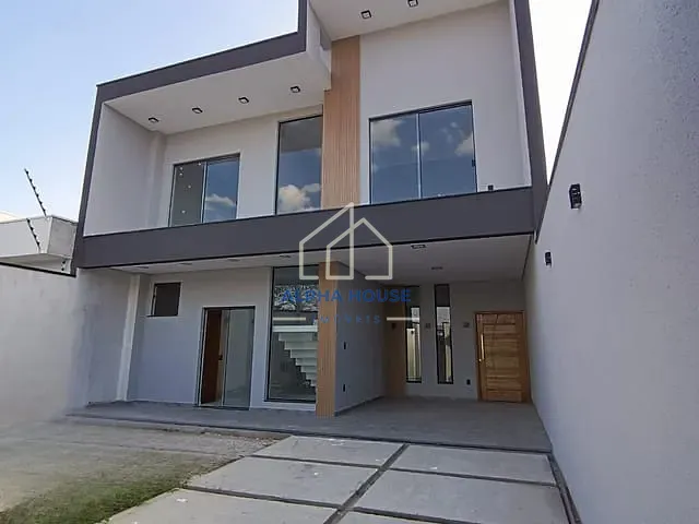 Sobrado 3 quartos e 3 banheiros, à venda, no bairro Loteamento Santa Clara em Pindamonhangaba