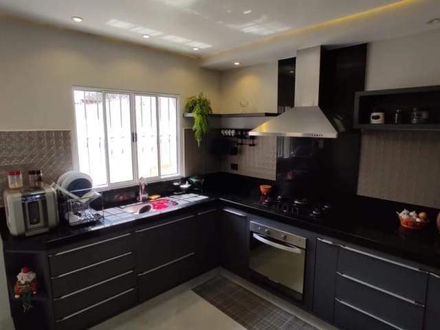 Sobrado com 250m² 3 quartos e 5 banheiros, à venda, no bairro Jardim Bela Vista em Indaiatuba